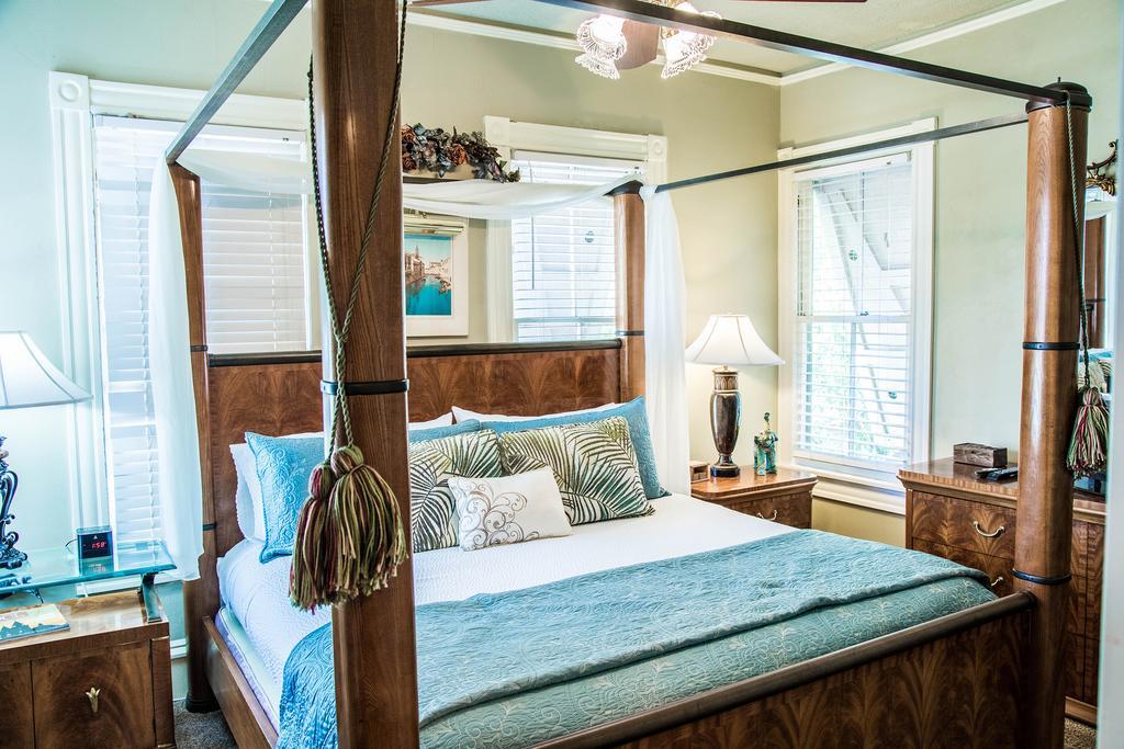 Peace & Plenty Inn Bed And Breakfast Downtown St Augustine-Adults Only เซนต์ออกัสติน ภายนอก รูปภาพ