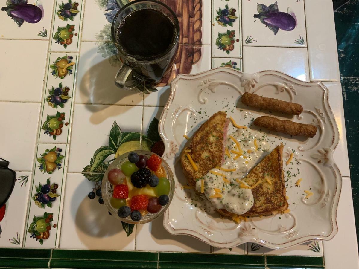 Peace & Plenty Inn Bed And Breakfast Downtown St Augustine-Adults Only เซนต์ออกัสติน ภายนอก รูปภาพ